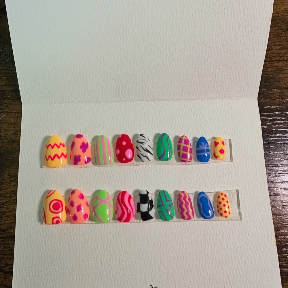 Colorful Press-On Nail Set